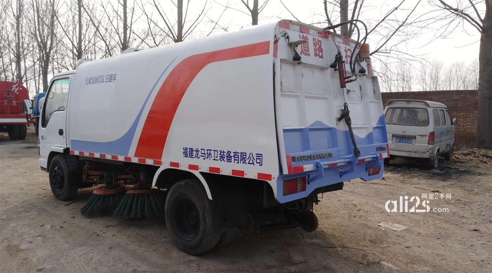 新到五十铃福龙马扫地车