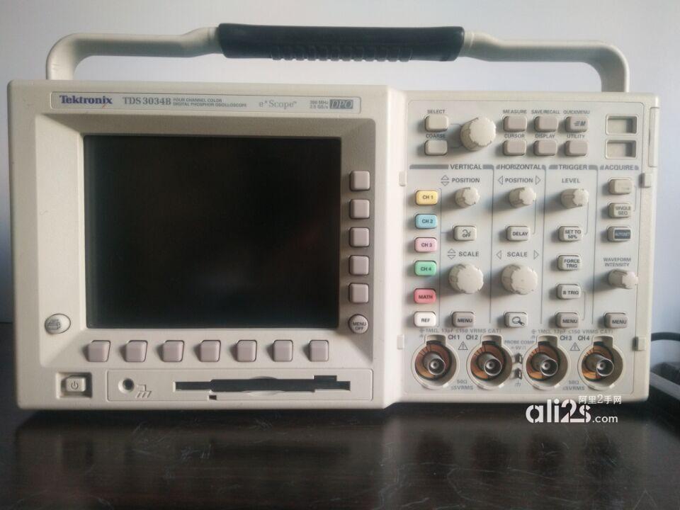 
回收/销售二手Tektronix/泰克TDS3012B 数字示波器
