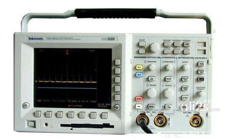 
回收/销售二手Tektronix/泰克TDS3012B 数字示波器
