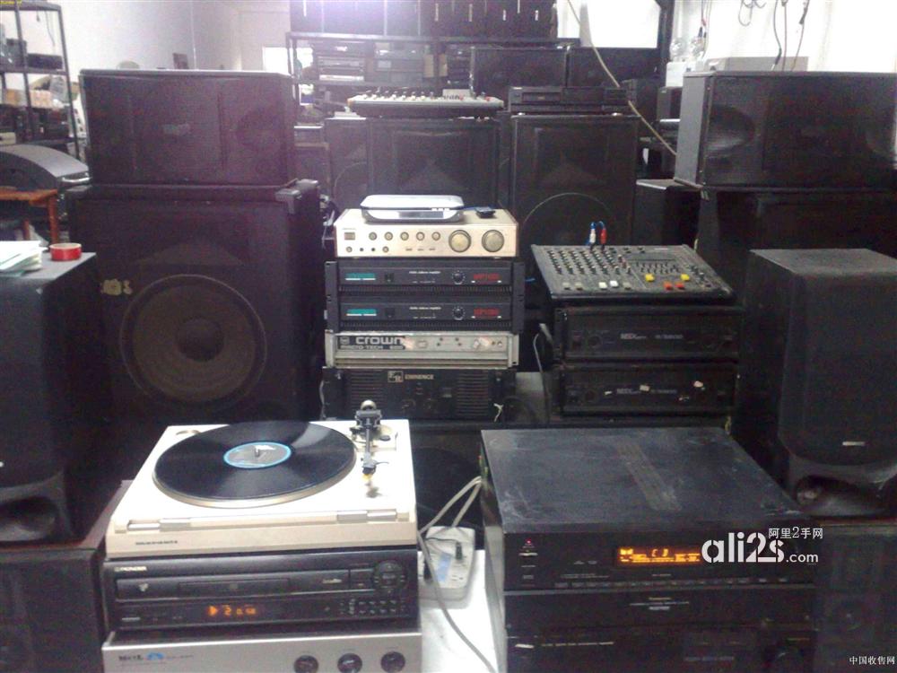 
广州音响设备回收，二手功放设备回收，调音台、打碟机等回收
