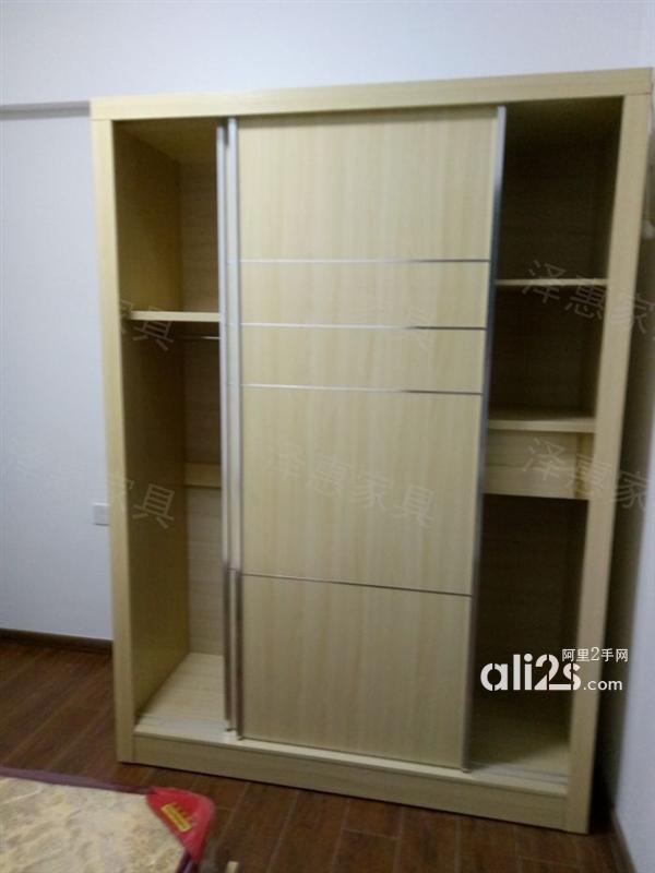 
简易板材衣柜组合三门衣柜滑门衣柜实木衣柜
